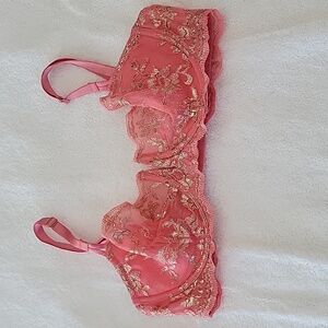 Victoria's Secret Dream Angels Unlined Uplift Bra No Padding Foil Lace Coral 34D